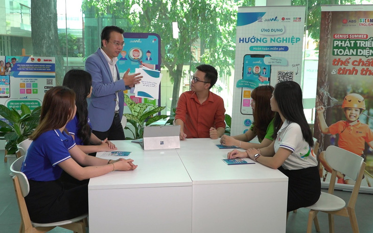 hoa-an-5read-only-16492112045861165401647-crop-1649211341439566151402 Khởi nghiệp với khát vọng không để người trẻ đơn độc