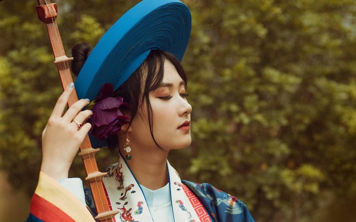 img0697-1590885771696841558721-crop-15908866825011299780583 Diện cổ phục chụp kỷ yếu nhận hàng ngàn lượt like từ dân mạng