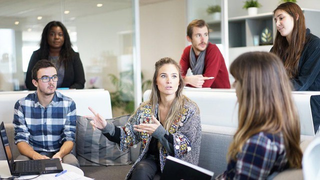Khéo ăn khéo nói có được mọi thành công: Đây là lý do vì sao người giỏi kỹ năng cơ bản này lại dễ dàng kiếm được bộn tiền - Ảnh 1. Khéo ăn khéo nói có được mọi thành công: Đây là lý do vì sao người giỏi kỹ năng cơ bản này lại dễ dàng kiếm được bộn tiền - Ảnh 1.