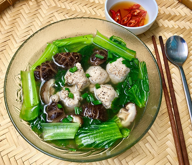 Rau cải xanh rất tốt nhưng 6 đối tượng này nên thận trọng khi ăn - Ảnh 1. Rau cải xanh rất tốt nhưng 6 đối tượng này nên thận trọng khi ăn - Ảnh 1.