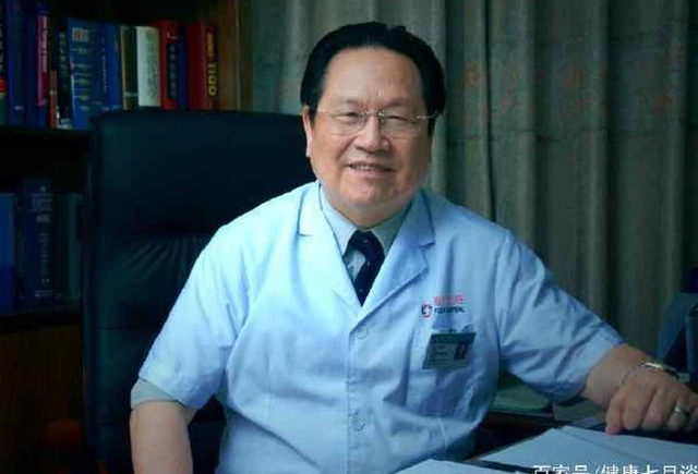 Mắc ung thư gan 15 năm vẫn sống khỏe mạnh, Giám đốc bệnh viện Ung bướu 81 tuổi tiết lộ 3 sự thật ít người biết về ung thư - Ảnh 1. Mắc ung thư gan 15 năm vẫn sống khỏe mạnh, Giám đốc bệnh viện Ung bướu 81 tuổi tiết lộ 3 sự thật ít người biết về ung thư - Ảnh 1.
