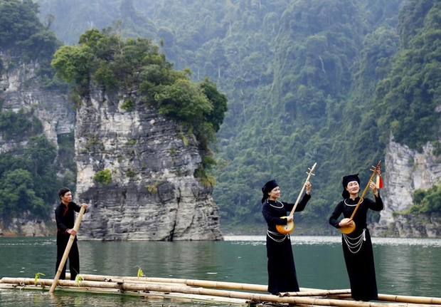 Có gì ở Na Hang, Tuyên Quang, nơi được du khách gọi là vùng cổ tích hoang sơ miền Đông Bắc - Ảnh 1. Có gì ở Na Hang, Tuyên Quang, nơi được du khách gọi là vùng cổ tích hoang sơ miền Đông Bắc - Ảnh 1.