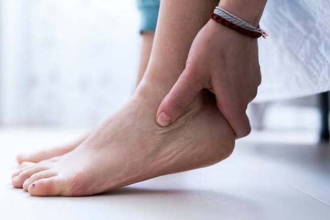 Dấu hiệu khó chịu ở mắt cá chân có thể báo hiệu hai căn bệnh chết người- Ảnh 1. Dấu hiệu khó chịu ở mắt cá chân có thể báo hiệu hai căn bệnh chết người- Ảnh 1.