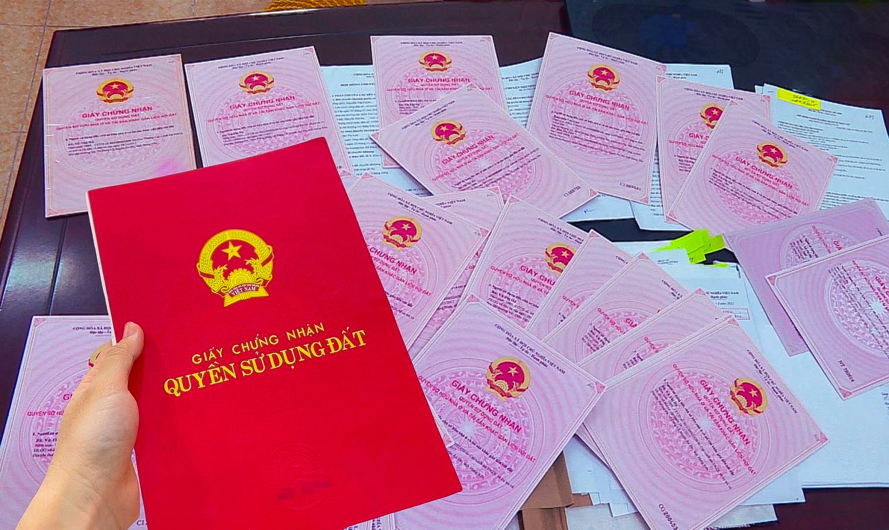 Cấp sổ đỏ cho đất không giấy tờ : Hướng dẫn thủ tục cụ thể- Ảnh 1. Cấp sổ đỏ cho đất không giấy tờ : Hướng dẫn thủ tục cụ thể- Ảnh 1.