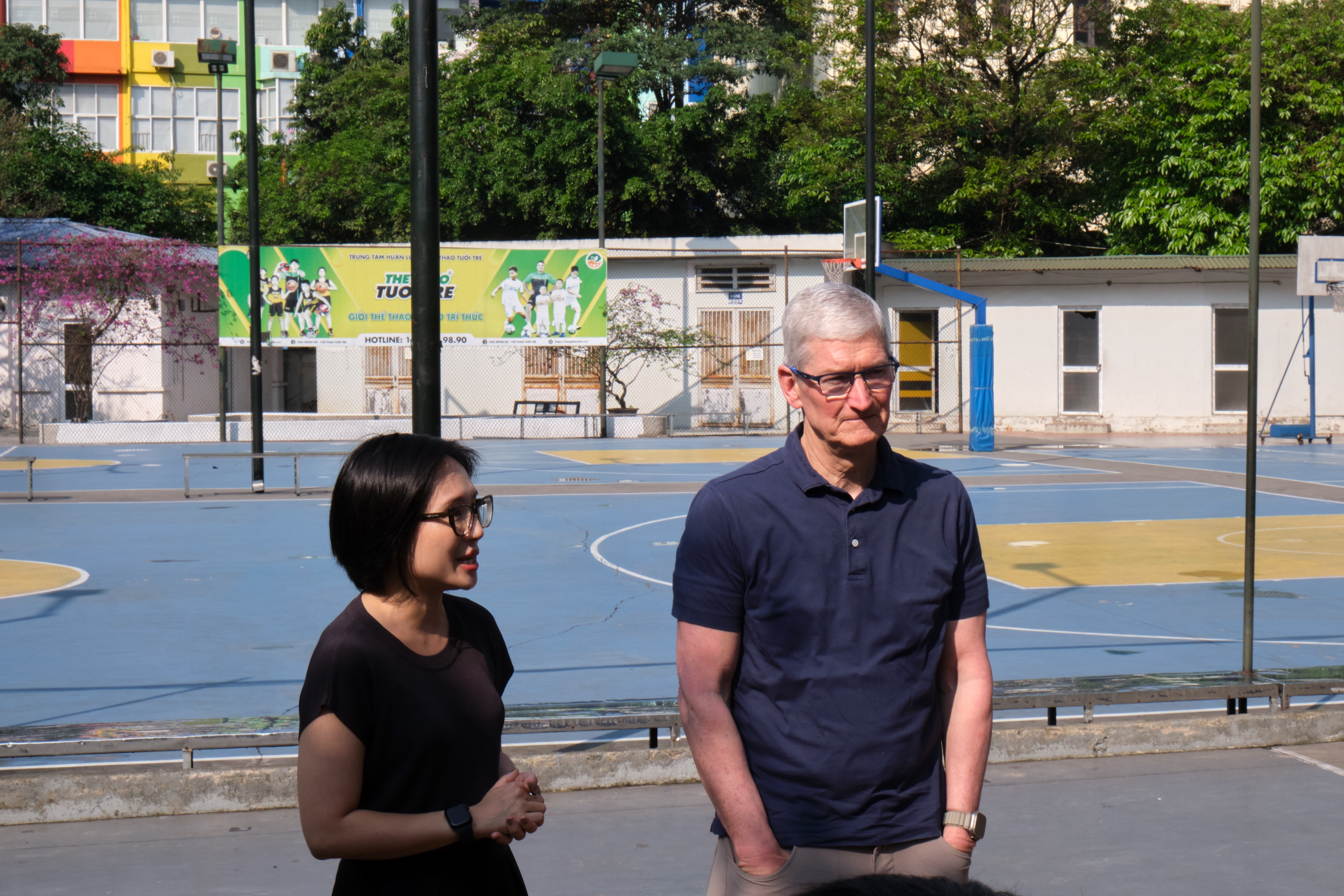 Tim Cook den Viet Nam anh 1