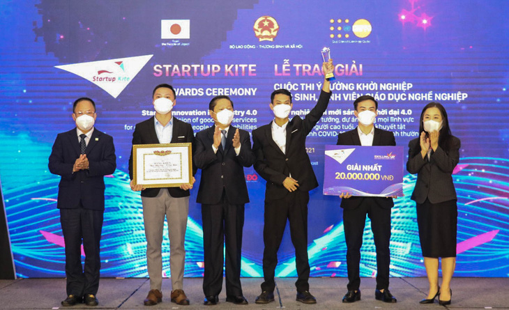 Gậy thông minh giành quán quân Startup Kite 2021 - Ảnh 1.