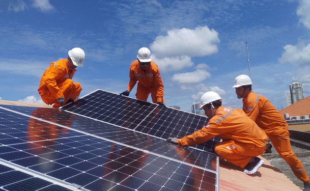 Điện mặt trời mái nhà Điện mặt trời mái nhà