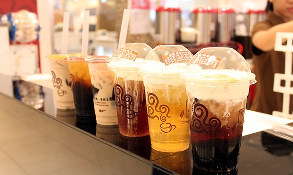 Kỹ sư IT bỏ việc đi mở quán trà sữa, 3 năm gánh món nợ 1,3 tỷ đồng: Tôi quá ngây thơ khi tin rằng kinh doanh trà sữa "dễ kiếm tiền" - Ảnh 1. Kỹ sư IT bỏ việc đi mở quán trà sữa, 3 năm gánh món nợ 1,3 tỷ đồng: Tôi quá ngây thơ khi tin rằng kinh doanh trà sữa "dễ kiếm tiền" - Ảnh 1.
