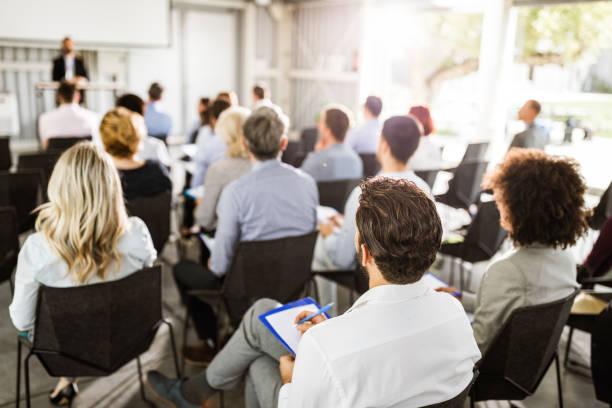6 bí quyết để làm chủ đồng tiền, tự do tài chính: Câu trả lời đơn giản đến bất ngờ, nhưng không phải ai cũng làm được - Ảnh 1. 6 bí quyết để làm chủ đồng tiền, tự do tài chính: Câu trả lời đơn giản đến bất ngờ, nhưng không phải ai cũng làm được - Ảnh 1.