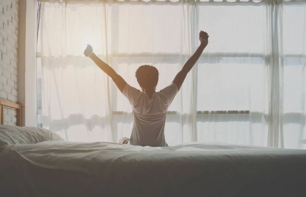 Có một kiểu dậy sớm còn hại sức khỏe hơn thức khuya - Ảnh 1. Có một kiểu dậy sớm còn hại sức khỏe hơn thức khuya - Ảnh 1.