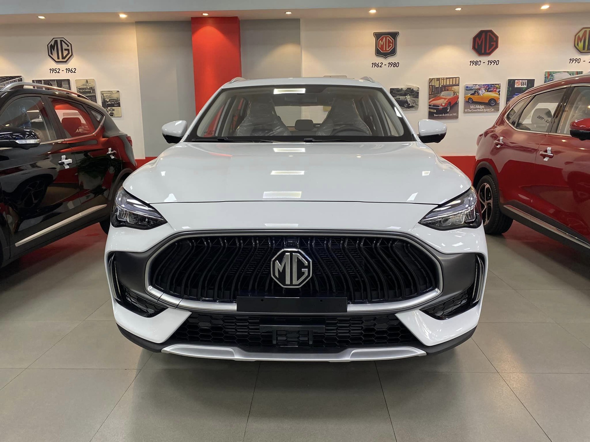 MG HS mới ra mắt đã giảm giá mạnh tại đại lý: Giá từ 650 triệu, rẻ hơn HR-V base dù ngang cỡ CR-V- Ảnh 1. MG HS mới ra mắt đã giảm giá mạnh tại đại lý: Giá từ 650 triệu, rẻ hơn HR-V base dù ngang cỡ CR-V- Ảnh 1.