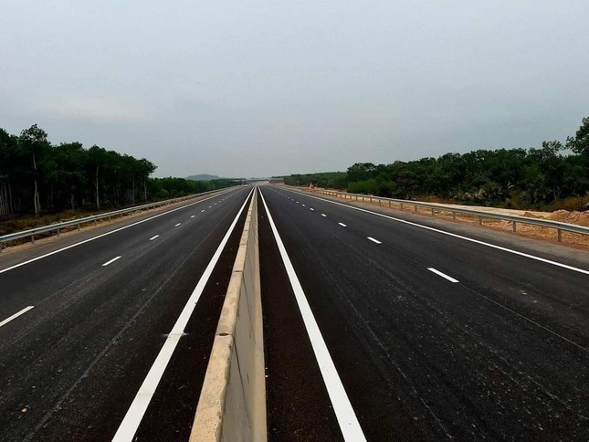 Những lưu ý khi đi cao tốc Phan Thiết - Dầu Giây từ ngày 29/4 - Ảnh 1. Những lưu ý khi đi cao tốc Phan Thiết - Dầu Giây từ ngày 29/4 - Ảnh 1.