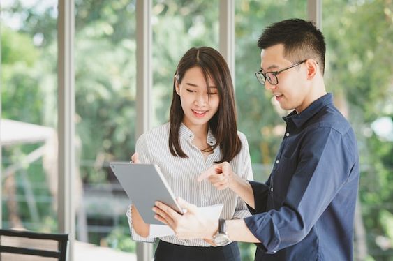 Đòi tăng lương được sếp tạo điều kiện nhảy việc, dân tình chia làm 2 phe tranh luận: “Sếp cho nghỉ khéo quá!” - Ảnh 1. Đòi tăng lương được sếp tạo điều kiện nhảy việc, dân tình chia làm 2 phe tranh luận: “Sếp cho nghỉ khéo quá!” - Ảnh 1.