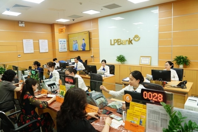 Lãi suất ngân hàng Bưu điện Liên Việt (LPBank) mới nhất tháng 5/2024: Mức cao nhất dành cho tiền gửi online 18 - 60 tháng- Ảnh 1. Lãi suất ngân hàng Bưu điện Liên Việt (LPBank) mới nhất tháng 5/2024: Mức cao nhất dành cho tiền gửi online 18 - 60 tháng- Ảnh 1.