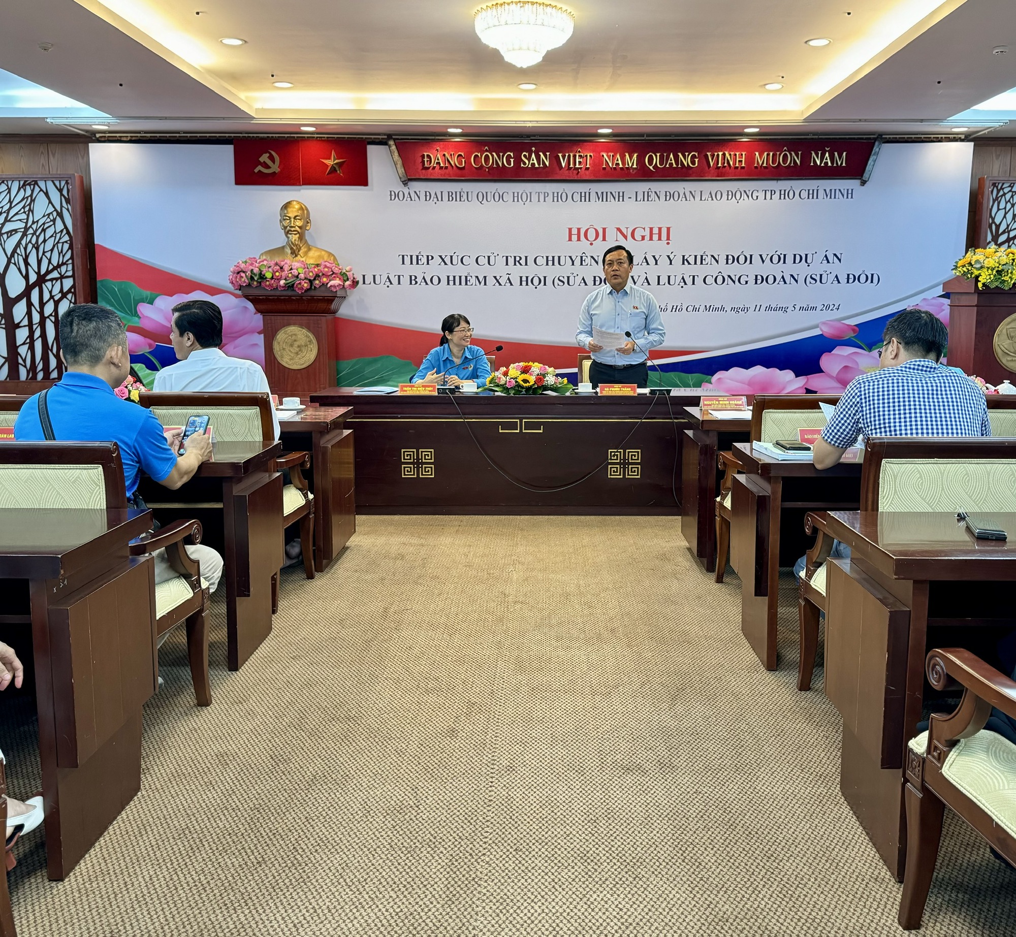 Luật BHXH (sửa đổi): Ngoài phương án rút BHXH 1 lần, cần chính sách hỗ trợ nhóm khó khăn- Ảnh 1. Luật BHXH (sửa đổi): Ngoài phương án rút BHXH 1 lần, cần chính sách hỗ trợ nhóm khó khăn- Ảnh 1.