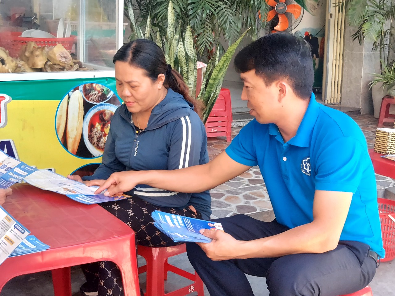 Tham gia BHXH tự nguyện được nghỉ hưu sớm, không bị trừ tỉ lệ 2%/năm ?- Ảnh 1. Tham gia BHXH tự nguyện được nghỉ hưu sớm, không bị trừ tỉ lệ 2%/năm ?- Ảnh 1.