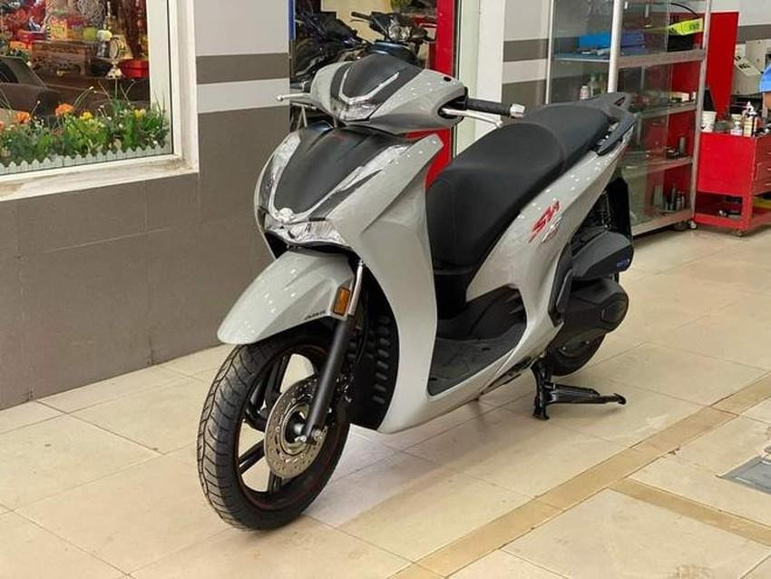 Loạt xe máy Honda giảm giá đậm nhất tháng 12: Tất cả đều dưới mức đề xuất, SH, Air Blade... rẻ chưa từng có - Ảnh 1. Loạt xe máy Honda giảm giá đậm nhất tháng 12: Tất cả đều dưới mức đề xuất, SH, Air Blade... rẻ chưa từng có - Ảnh 1.