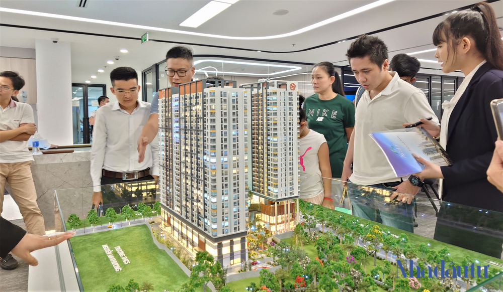 Cần bổ sung quy định đặt cọc bất động sản hình thành trong tương lai - Ảnh 1. Cần bổ sung quy định đặt cọc bất động sản hình thành trong tương lai - Ảnh 1.