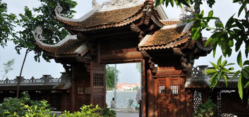 Ngôi chùa cổ 1.000 tuổi giữa lòng Hà Nội: Nơi có di vật từ thời Lý, tượng Phật 600kg tạc từ ngọc quý- Ảnh 1. Ngôi chùa cổ 1.000 tuổi giữa lòng Hà Nội: Nơi có di vật từ thời Lý, tượng Phật 600kg tạc từ ngọc quý- Ảnh 1.