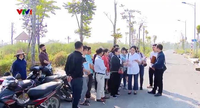 Mua đất nhiều năm vẫn không được xây dựng, không được làm sổ đỏ - Ảnh 1. Mua đất nhiều năm vẫn không được xây dựng, không được làm sổ đỏ - Ảnh 1.