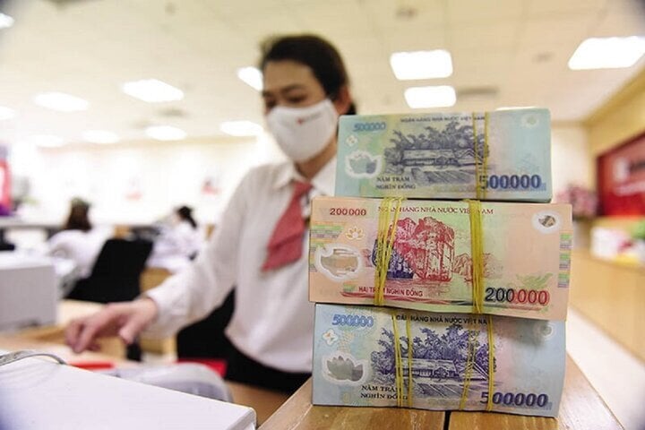 Người gửi tiền nên làm gì khi lãi suất giảm? - Ảnh 1. Người gửi tiền nên làm gì khi lãi suất giảm? - Ảnh 1.