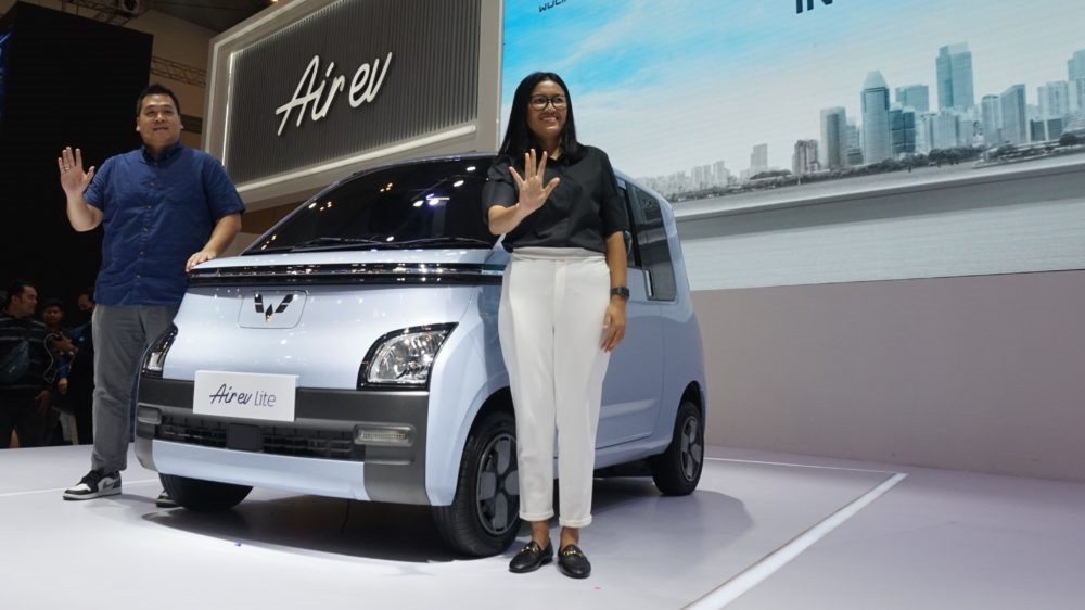 Mẫu xe điện 'anh em' với Wuling Hongguang Mini EV ra mắt phiên bản mới, giá dưới 300 triệu đồng cho quãng đường di chuyển 200 km - Ảnh 1. Mẫu xe điện 'anh em' với Wuling Hongguang Mini EV ra mắt phiên bản mới, giá dưới 300 triệu đồng cho quãng đường di chuyển 200 km - Ảnh 1.