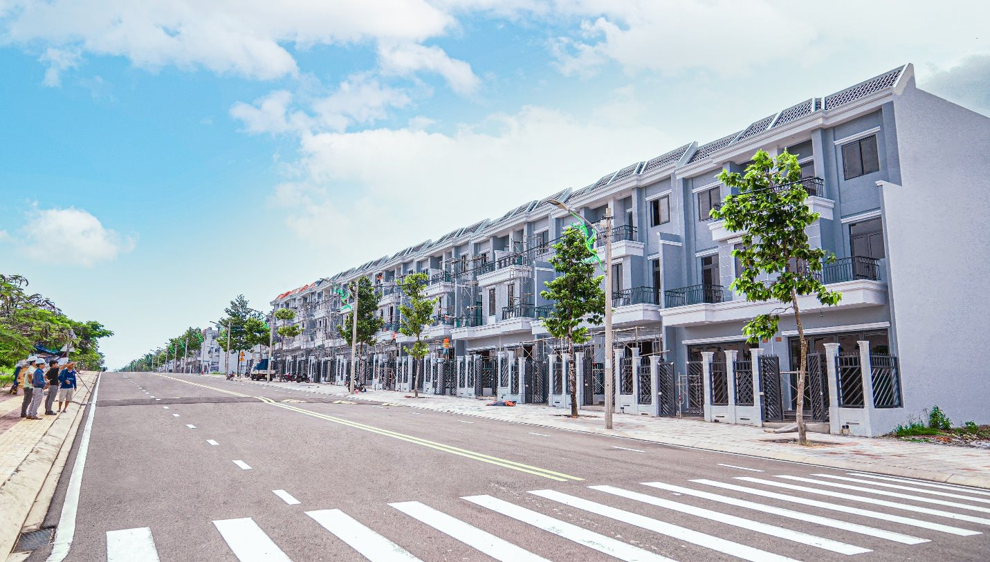 “Thị trường bất động sản sẽ rực rỡ từ năm 2025, nhà đầu tư có thể chốt lời vào năm 2026” - Ảnh 1. “Thị trường bất động sản sẽ rực rỡ từ năm 2025, nhà đầu tư có thể chốt lời vào năm 2026” - Ảnh 1.