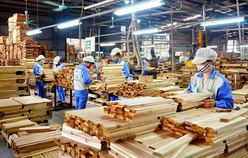 Kiến nghị giảm 4% tỷ lệ đóng của người lao động và người sử dụng lao động vào Quỹ BHXH - Ảnh 1. Kiến nghị giảm 4% tỷ lệ đóng của người lao động và người sử dụng lao động vào Quỹ BHXH - Ảnh 1.