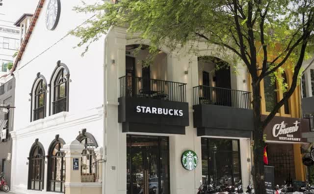 Thuê một cửa hàng giá 700 triệu đồng/tháng, Starbucks kiếm tiền như thế nào để ‘gánh’ được chi phí lớn đến vậy?- Ảnh 1. Thuê một cửa hàng giá 700 triệu đồng/tháng, Starbucks kiếm tiền như thế nào để ‘gánh’ được chi phí lớn đến vậy?- Ảnh 1.