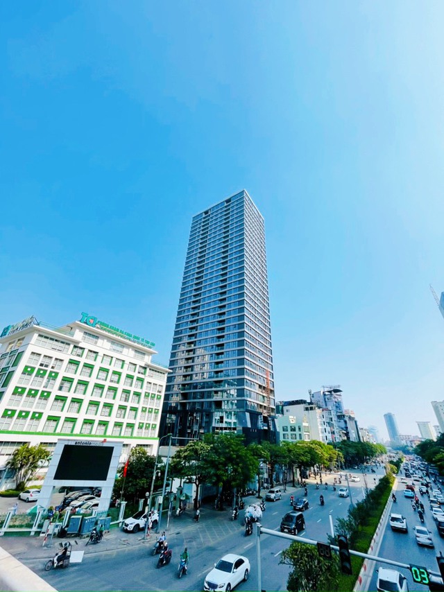 Summit Building có khả năng vượt khó để cán đích? - Ảnh 1. Summit Building có khả năng vượt khó để cán đích? - Ảnh 1.