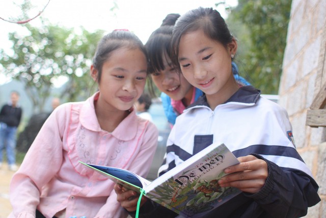 Các bậc cha mẹ cần làm gì để khuyến khích con đọc sách nhiều hơn? - Ảnh 1. Các bậc cha mẹ cần làm gì để khuyến khích con đọc sách nhiều hơn? - Ảnh 1.