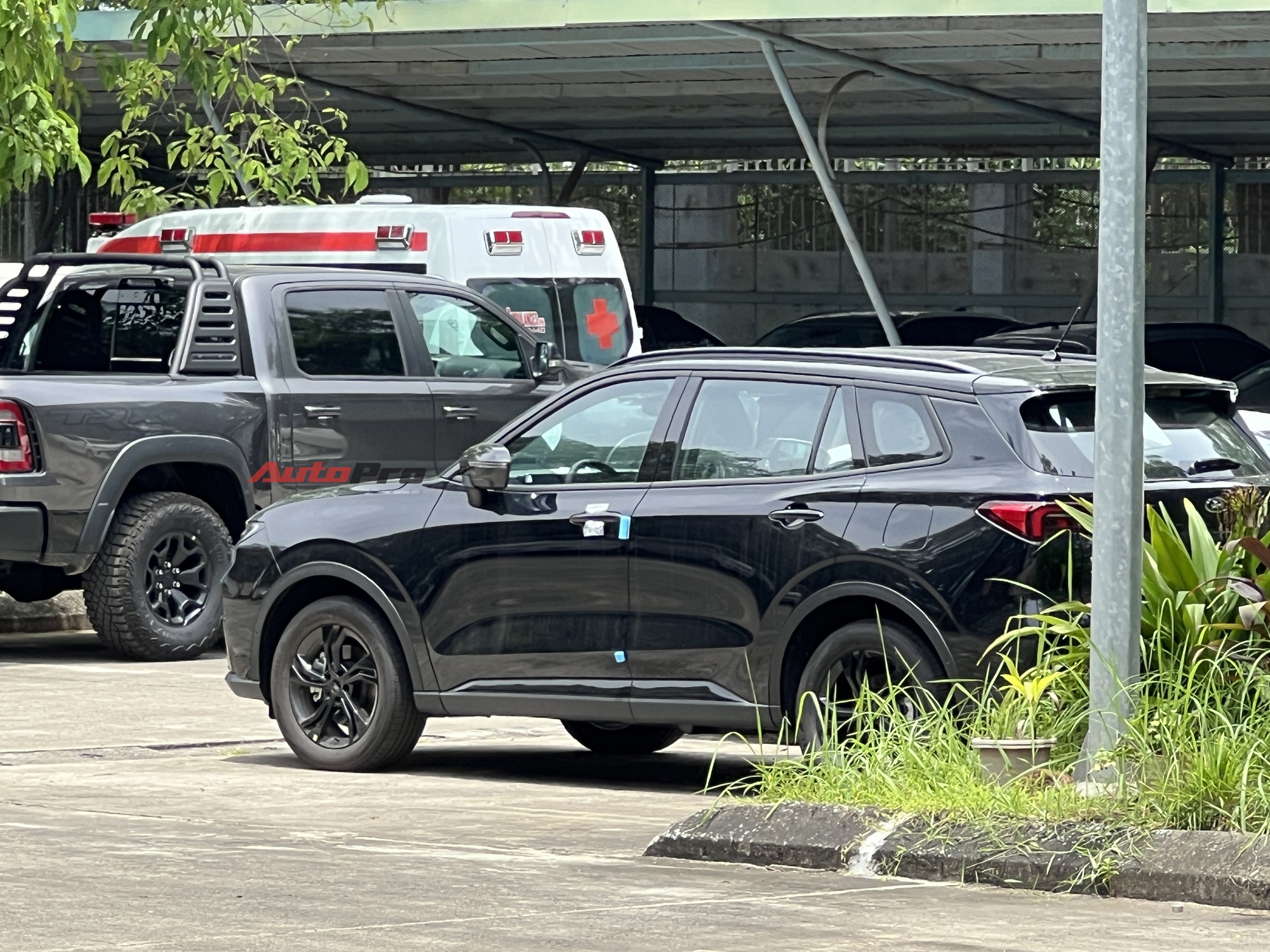 Lộ Ford Territory phối màu khác biệt tại Việt Nam: Trông thể thao hơn, dễ là bản Sport sắp ra mắt- Ảnh 1. Lộ Ford Territory phối màu khác biệt tại Việt Nam: Trông thể thao hơn, dễ là bản Sport sắp ra mắt- Ảnh 1.