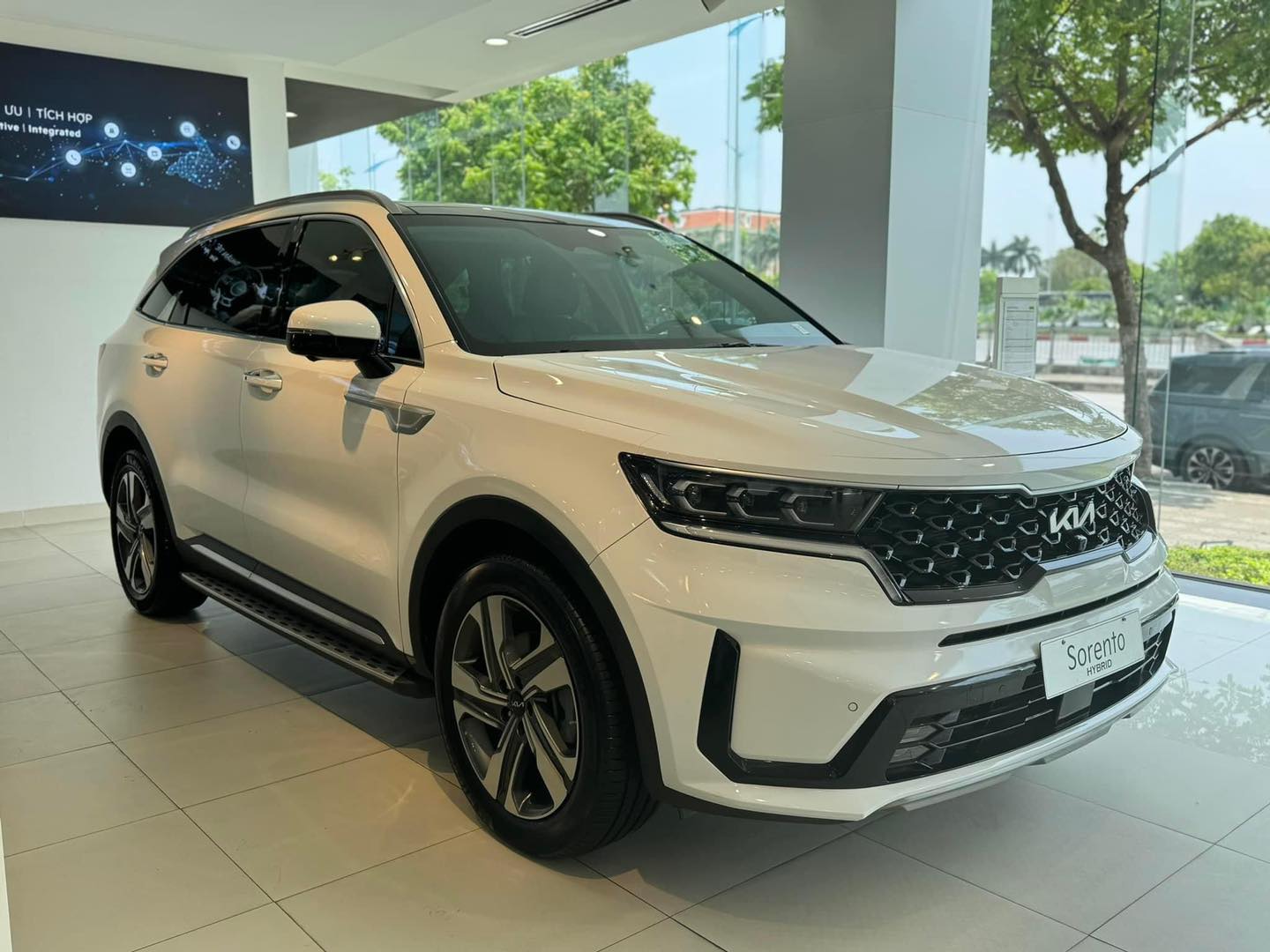 Kia Sorento hybrid xả kho, giảm giá mạnh tại đại lý, thấp hơn cả Honda CR-V hybrid- Ảnh 1. Kia Sorento hybrid xả kho, giảm giá mạnh tại đại lý, thấp hơn cả Honda CR-V hybrid- Ảnh 1.