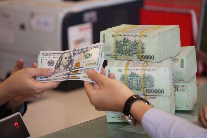 Nên gửi tiết kiệm kỳ hạn 1 tháng hay 3 tháng?- Ảnh 1. Nên gửi tiết kiệm kỳ hạn 1 tháng hay 3 tháng?- Ảnh 1.