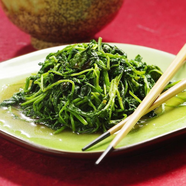Mùa đông nhất định phải ăn cải xoong vì công dụng phòng chữa bệnh tuyệt đỉnh, phái đẹp càng không được bỏ qua - Ảnh 1. Mùa đông nhất định phải ăn cải xoong vì công dụng phòng chữa bệnh tuyệt đỉnh, phái đẹp càng không được bỏ qua - Ảnh 1.