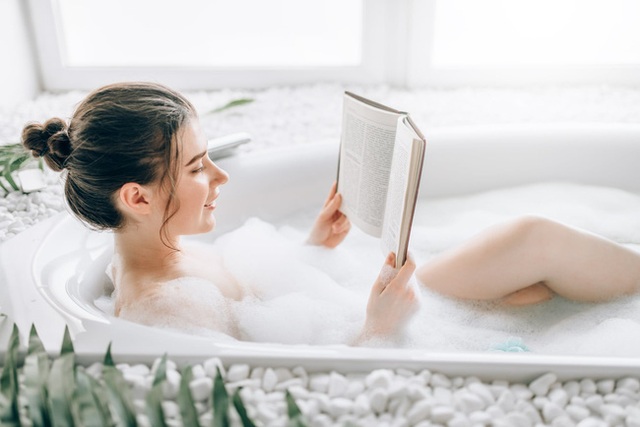 Chuẩn bị đi tắm mà có dấu hiệu này, bạn phải dừng lại ngay nếu không muốn đột tử - Ảnh 1. Chuẩn bị đi tắm mà có dấu hiệu này, bạn phải dừng lại ngay nếu không muốn đột tử - Ảnh 1.