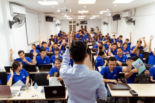 Kinh doanh qua mạng xã hội: “Khởi đầu cần có nền tảng vững chắc” - Ảnh 1. Kinh doanh qua mạng xã hội: “Khởi đầu cần có nền tảng vững chắc” - Ảnh 1.