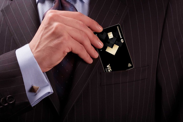 Giải mã sức hút của thẻ Techcombank Visa Signature khiến giới thành đạt mong muốn sở hữu - Ảnh 1. Giải mã sức hút của thẻ Techcombank Visa Signature khiến giới thành đạt mong muốn sở hữu - Ảnh 1.