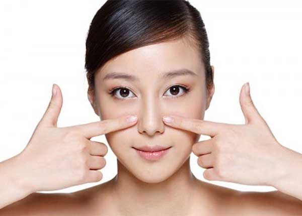Mất 1 phút để đánh bay cảm lạnh cùng chứng nghẹt mũi khó chịu ngày trời rét đậm: Bật mí điểm bấm huyệt vàng ai cũng nên biết - Ảnh 1. Mất 1 phút để đánh bay cảm lạnh cùng chứng nghẹt mũi khó chịu ngày trời rét đậm: Bật mí điểm bấm huyệt vàng ai cũng nên biết - Ảnh 1.