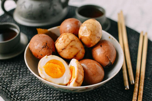 Trứng gà siêu bổ nhưng cấm kỵ ăn chung cùng 6 thứ này kẻo sinh độc, nên tích cực ăn kèm 3 thứ để nâng cao dinh dưỡng - Ảnh 1. Trứng gà siêu bổ nhưng cấm kỵ ăn chung cùng 6 thứ này kẻo sinh độc, nên tích cực ăn kèm 3 thứ để nâng cao dinh dưỡng - Ảnh 1.