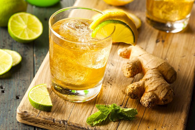 Uống nước chanh kiểu này khác nào phá ruột, hại dạ dày: Nhiều gia đình đang phạm sai lầm mà không biết - Ảnh 1. Uống nước chanh kiểu này khác nào phá ruột, hại dạ dày: Nhiều gia đình đang phạm sai lầm mà không biết - Ảnh 1.
