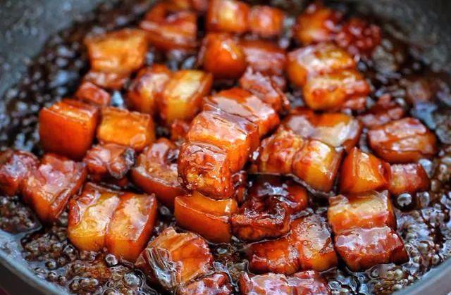 Thói quen kho thịt cá 99% nhà nào cũng từng làm nhưng chuyên gia cảnh báo dễ gây ung thư, nếu bạn thường xuyên cho cả gia đình ăn kiểu này thì cần thay đổi! - Ảnh 1. Thói quen kho thịt cá 99% nhà nào cũng từng làm nhưng chuyên gia cảnh báo dễ gây ung thư, nếu bạn thường xuyên cho cả gia đình ăn kiểu này thì cần thay đổi! - Ảnh 1.