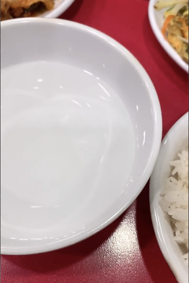 Du học sinh hé lộ những điều lạ lẫm ở Hàn Quốc, ai lần đầu đến cũng phải thốt lên: Quá sức kỳ lạ! - Ảnh 2. Du học sinh hé lộ những điều lạ lẫm ở Hàn Quốc, ai lần đầu đến cũng phải thốt lên: Quá sức kỳ lạ! - Ảnh 2.