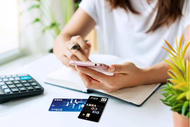Mẹo chi tiêu thông minh bằng thẻ tín dụng, những lưu ý khi sử dụng thẻ tín dụng- Ảnh 1. Mẹo chi tiêu thông minh bằng thẻ tín dụng, những lưu ý khi sử dụng thẻ tín dụng- Ảnh 1.