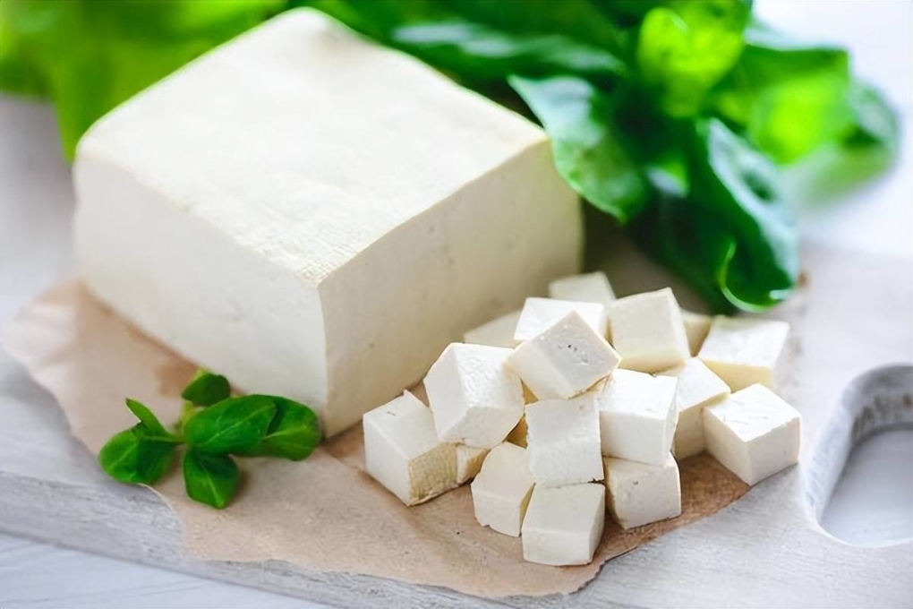 Đậu phụ là nguyên nhân gây axit uric cao? Chuyên gia nhắc nhở ăn ít 5 thực phẩm để tránh bệnh- Ảnh 1. Đậu phụ là nguyên nhân gây axit uric cao? Chuyên gia nhắc nhở ăn ít 5 thực phẩm để tránh bệnh- Ảnh 1.