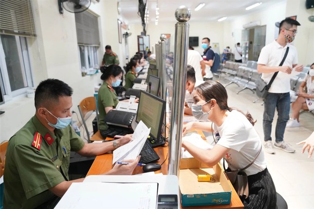 Doanh nhân ngơ ngác khi bị cấm xuất cảnh do nợ thuế vài trăm nghìn- Ảnh 1. Doanh nhân ngơ ngác khi bị cấm xuất cảnh do nợ thuế vài trăm nghìn- Ảnh 1.