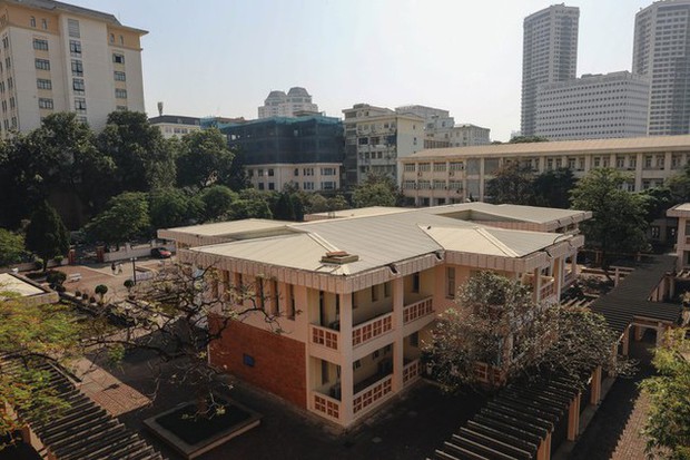 4 trường đào tạo ngôn ngữ hàng đầu cả nước, tỷ lệ sinh viên ra trường có việc làm cao nhất lên đến 98% - Ảnh 1. 4 trường đào tạo ngôn ngữ hàng đầu cả nước, tỷ lệ sinh viên ra trường có việc làm cao nhất lên đến 98% - Ảnh 1.