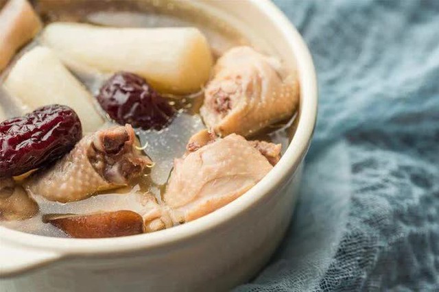 Nghiên cứu Đại học Oxford: Ăn thịt gà thường xuyên làm tăng nguy cơ mắc 3 loại ung thư nhưng có cách ăn để giảm nguy hiểm - Ảnh 1. Nghiên cứu Đại học Oxford: Ăn thịt gà thường xuyên làm tăng nguy cơ mắc 3 loại ung thư nhưng có cách ăn để giảm nguy hiểm - Ảnh 1.