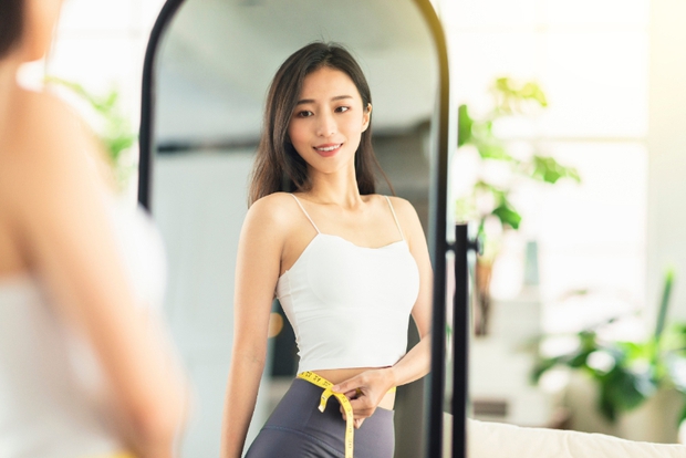 Chuyên gia dinh dưỡng “vạch mặt” 4 khung giờ dễ tăng cân nhất trong ngày, muốn có dáng xinh phải biết kiểm soát mồm miệng - Ảnh 1. Chuyên gia dinh dưỡng “vạch mặt” 4 khung giờ dễ tăng cân nhất trong ngày, muốn có dáng xinh phải biết kiểm soát mồm miệng - Ảnh 1.