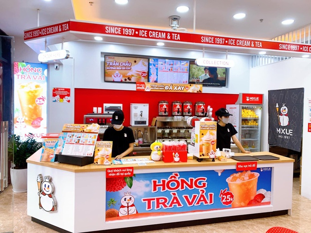 Câu chuyện nhượng quyền Mixue: Bỏ tiền tỷ mở cửa hàng vài chục m2, thu từng đồng 10 ngàn tiền lẻ, áp lực từ chính đồng nghiệp khi chuỗi phủ dày cả khu vực - Ảnh 1. Câu chuyện nhượng quyền Mixue: Bỏ tiền tỷ mở cửa hàng vài chục m2, thu từng đồng 10 ngàn tiền lẻ, áp lực từ chính đồng nghiệp khi chuỗi phủ dày cả khu vực - Ảnh 1.